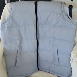 Quilted sleeveless jacket